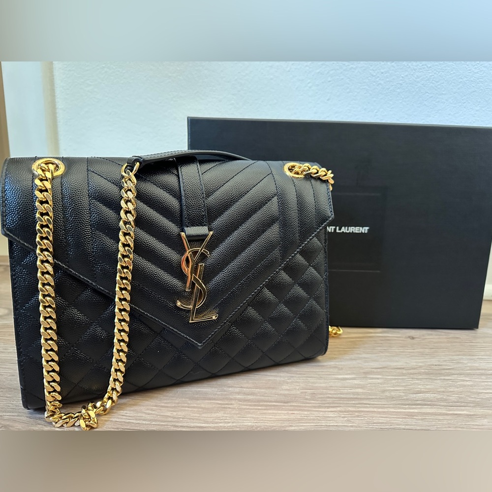 *AUTHENTIC* SAINT LAURENT Envelope Triquilt Medium Shoulder bag Grained Leather